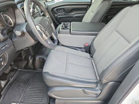 Certified 2019 Nissan Titan S w/ S Utility Package image 14