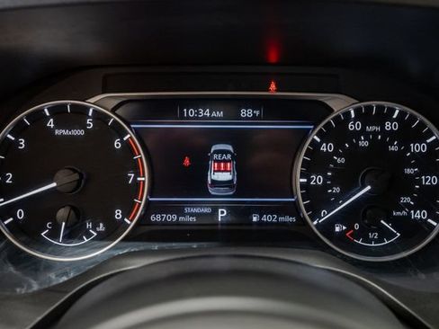 Used 2024 Nissan Rogue S FWD image 14