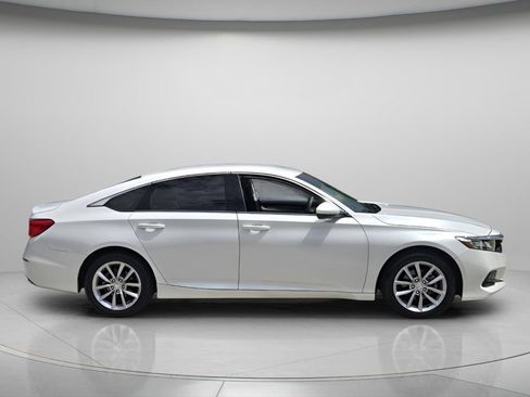 Used 2022 Honda Accord LX image 3
