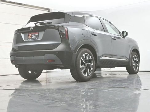 Certified 2025 Nissan Kicks SV AWD/4WD image 29