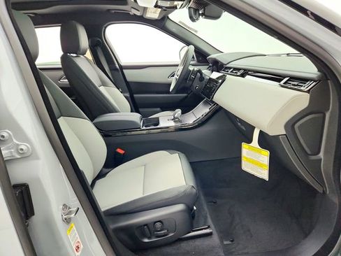 New 2026 Land Rover Range Rover Velar Dynamic SE image 18
