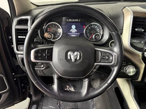 Used 2022 RAM 1500 Laramie AWD/4WD image 15