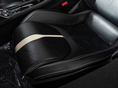 Used 2019 McLaren 570S Spider image 34