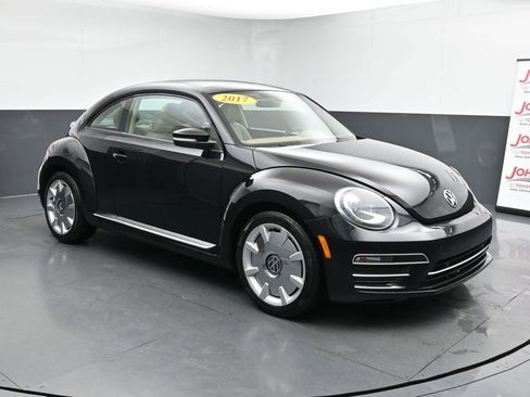 Used 2017 Volkswagen Beetle 1.8T SEL image 2