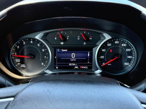 Used 2020 Chevrolet Equinox LT FWD image 17