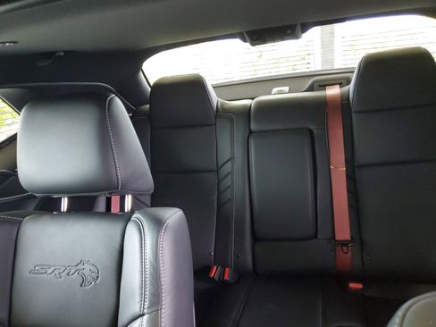 Used 2023 Dodge Challenger SRT Hellcat w/ Driver Convenience Group RWD image 9
