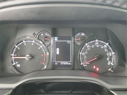 Used 2022 Toyota 4Runner SR5 Premium image 27