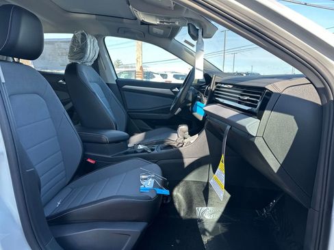 New 2026 Volkswagen Jetta SE image 15