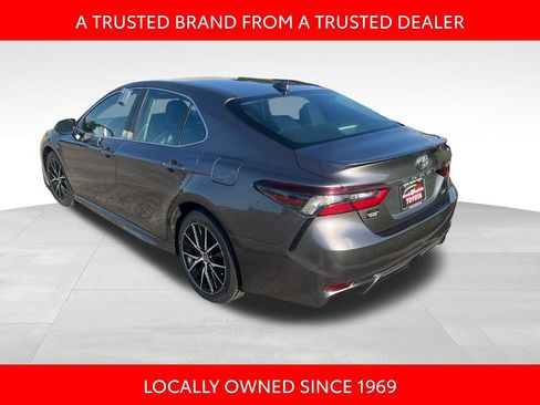 Certified 2023 Toyota Camry SE FWD image 4