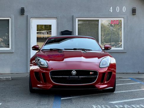 Used 2014 Jaguar F-TYPE S RWD image 3