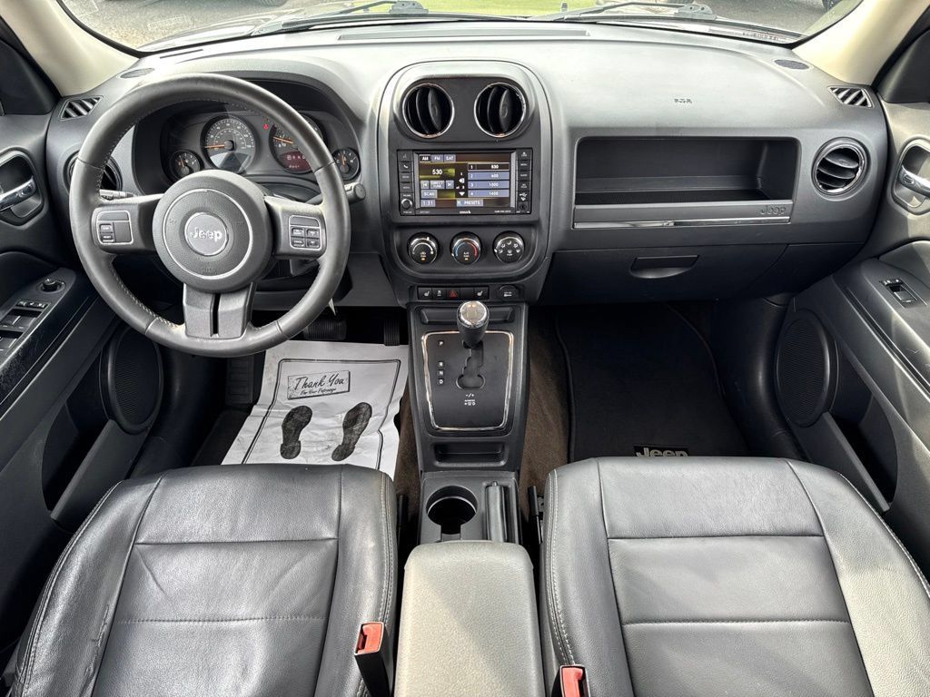 Used 2015 Jeep Patriot High Altitude FWD image 29