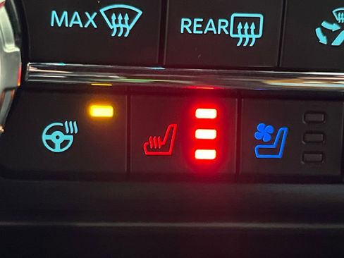 Used 2024 Ford F150 Platinum w/ Equipment Group 702A High image 10