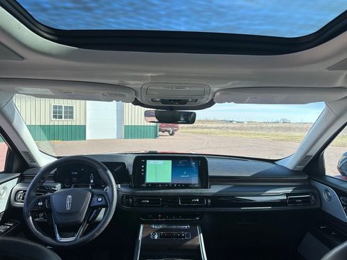 Used 2025 Lincoln Aviator Reserve w/ Equipment Group 201A image 27