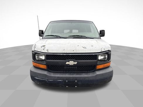 Used 2011 Chevrolet Express 2500 LS image 2