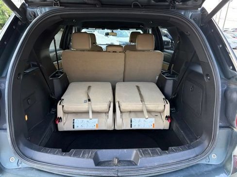 Used 2016 Ford Explorer XLT w/ Equipment Group 202A FWD image 15