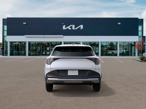 New 2026 Kia Sportage LX FWD image 5