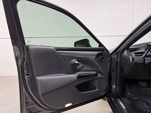 Used 2022 Lexus ES 350 w/ Premium Package image 10