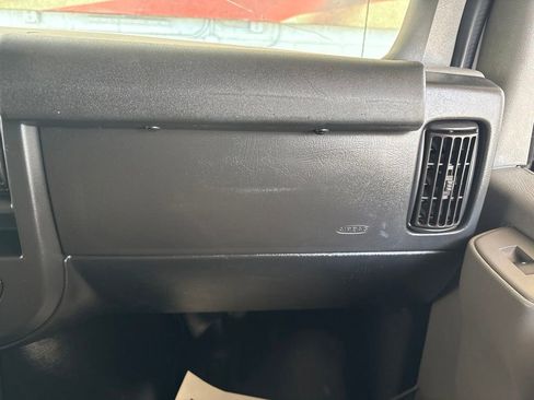 Used 2021 Chevrolet Express 3500 w/ Power Convenience Package RWD image 15