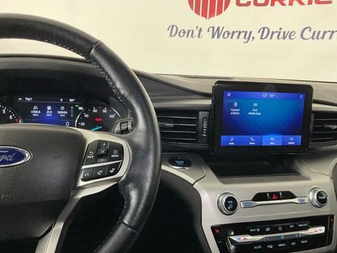 Used 2022 Ford Explorer XLT image 24