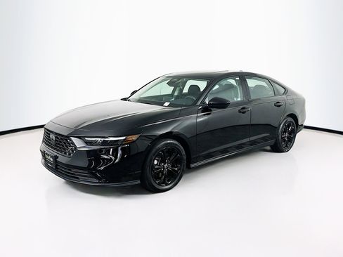 Used 2025 Honda Accord SE image 3