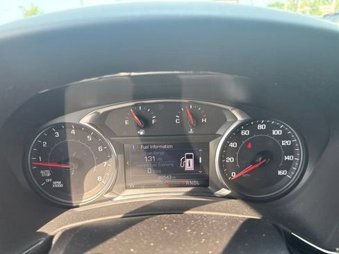 Used 2023 Chevrolet Equinox RS FWD image 11