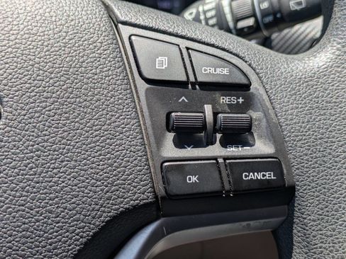 Used 2019 Hyundai Tucson Value AWD/4WD image 16