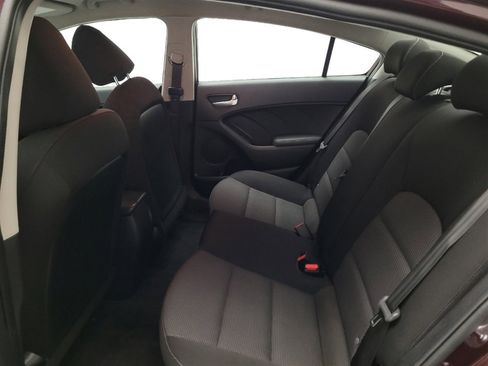 Used 2017 Kia Forte LX FWD image 18