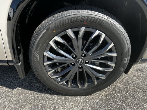 New 2026 Nissan Rogue Platinum w/ Platinum Premium Package AWD/4WD image 9