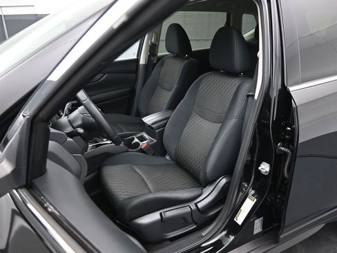 Used 2019 Nissan Rogue S w/ Special Edition Package image 9