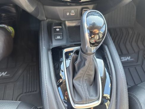 Used 2020 Nissan Rogue SL AWD/4WD image 20