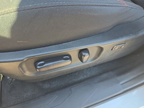 Used 2023 Toyota Tacoma SR5 w/ Technology Package image 17