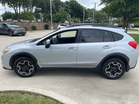 Used 2014 Subaru Crosstrek 2.0i Premium w/ Moonroof Package AWD/4WD image 5