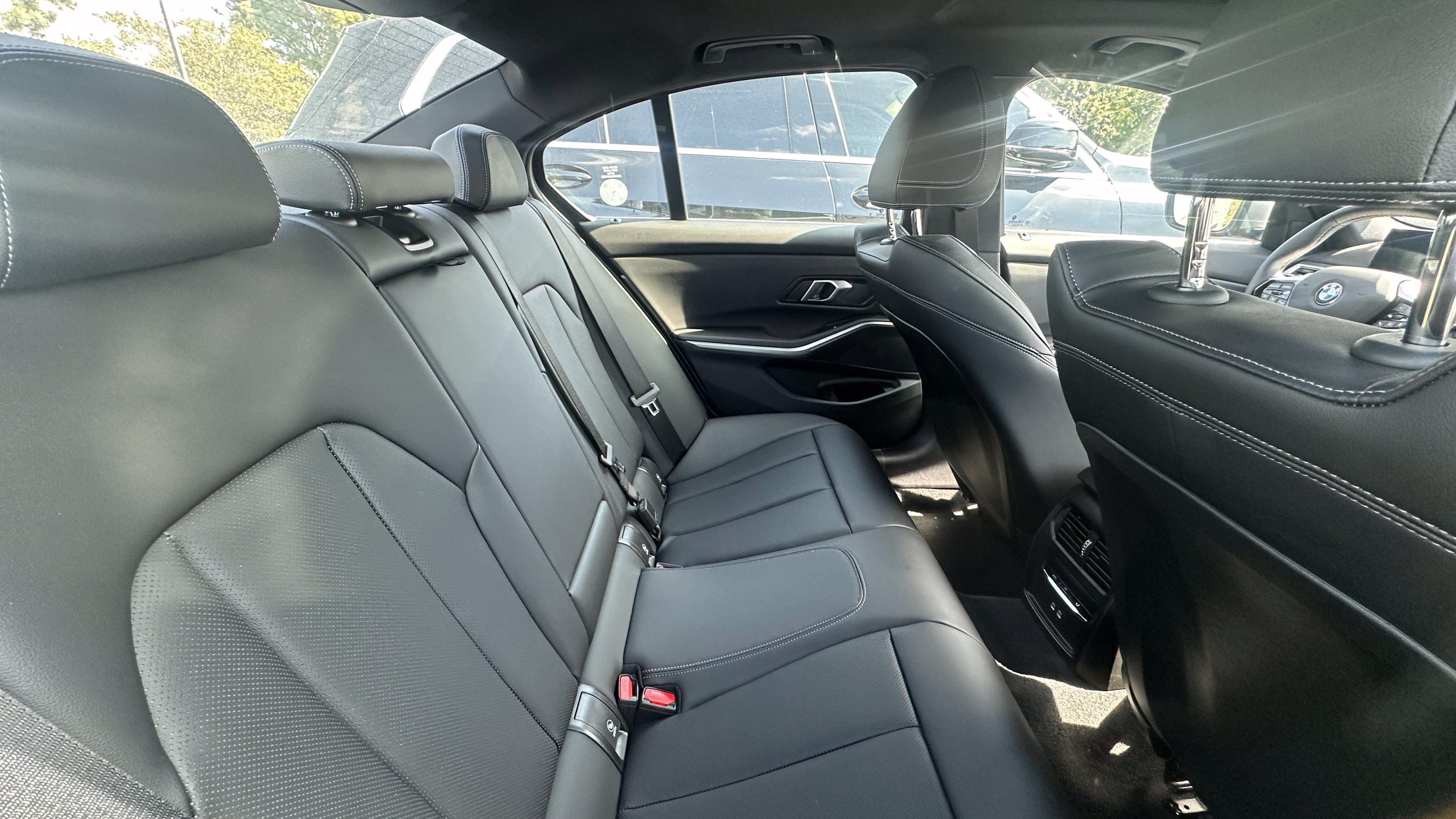 Used 2025 BMW 330i Sedan RWD image 7
