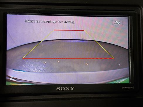 Used 2017 Nissan Altima 2.5 SR image 19