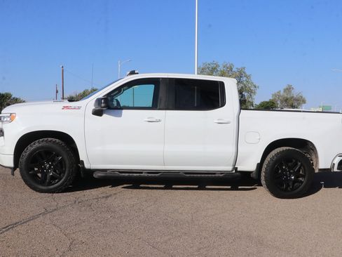 Used 2024 Chevrolet Silverado 1500 RST w/ Convenience Package II AWD/4WD image 4