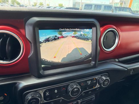 Used 2021 Jeep Wrangler Unlimited Rubicon AWD/4WD image 21