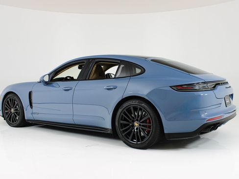 Used 2023 Porsche Panamera GTS AWD/4WD image 4