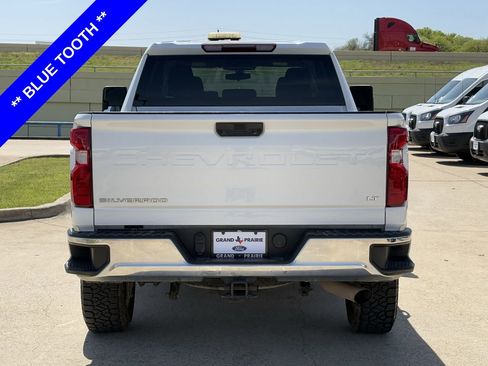 Used 2023 Chevrolet Silverado 2500 LT w/ Convenience Package image 7