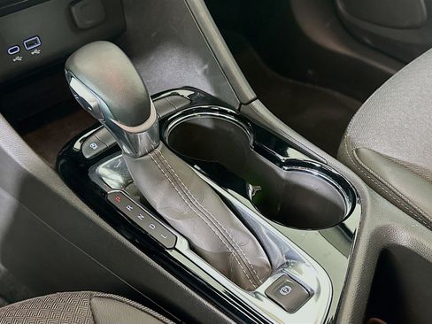 Used 2025 Buick Encore GX Preferred image 24