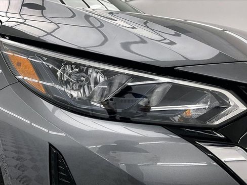 Used 2024 Nissan Sentra S image 29
