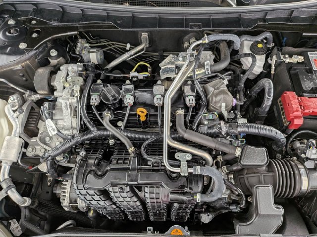 Used 2025 Nissan Altima 2.5 SV FWD image 25