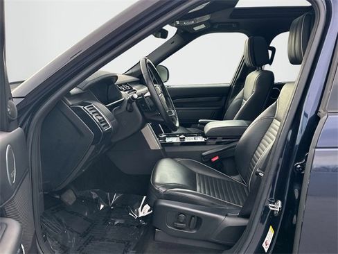 Used 2018 Land Rover Discovery HSE Luxury image 16