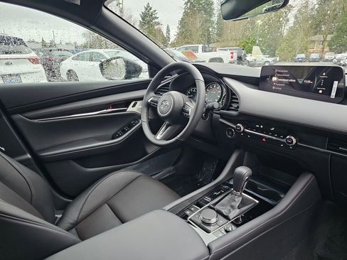 New 2026 MAZDA MAZDA3 Hatchback w/Premium Plus Pkg image 30