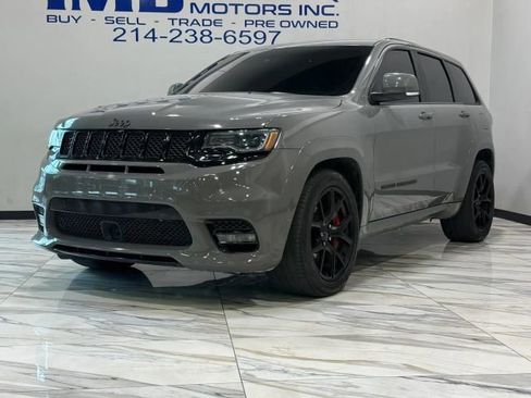 Used 2021 Jeep Grand Cherokee SRT w/ Trailer Tow Group IV AWD/4WD image 2