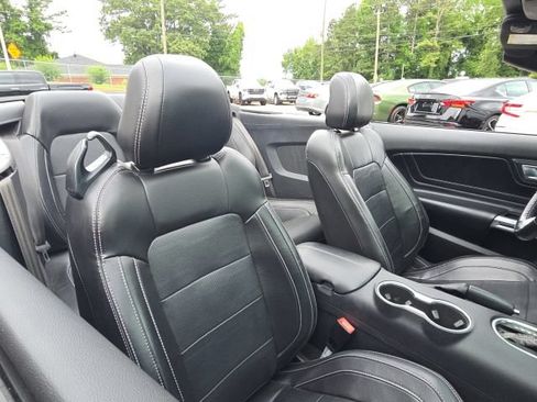 Used 2021 Ford Mustang GT Premium w/ Equipment Group 401A RWD image 12