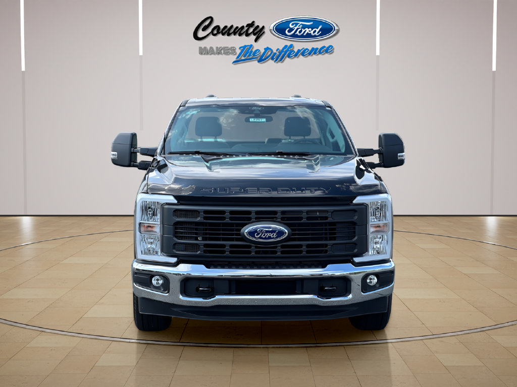 Used 2025 Ford F350 XL w/ XL Chrome Package RWD image 17