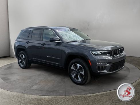 Used 2024 Jeep Grand Cherokee Limited 4xe AWD/4WD image 1