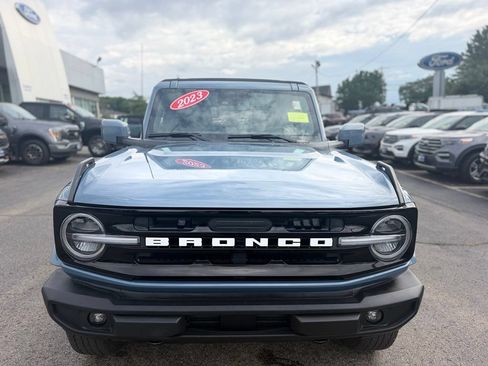 Used 2023 Ford Bronco Outer Banks AWD/4WD image 11
