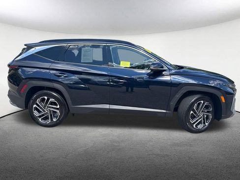 Used 2025 Hyundai Tucson Limited AWD/4WD image 15