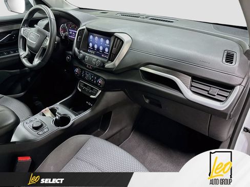 Used 2022 GMC Terrain SLE w/ GMC Pro Grade Package AWD/4WD image 32